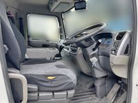 UDトラックスコンドル冷凍車（冷蔵車）中型（4t）[写真28]