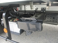 三菱ふそうキャンターアルミバン小型（2t・3t）[写真11]