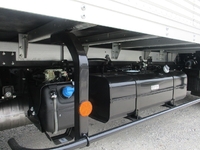 三菱ふそうキャンターアルミバン小型（2t・3t）[写真17]