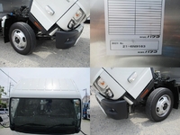 三菱ふそうキャンターアルミバン小型（2t・3t）[写真27]