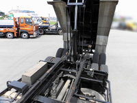 日野プロフィア深ダンプ（土砂禁ダンプ）大型（10t）[写真11]