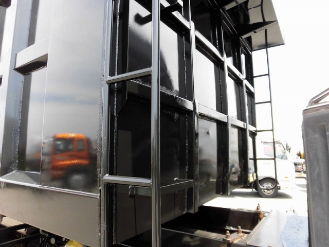 日野プロフィア深ダンプ（土砂禁ダンプ）大型（10t）[写真29]