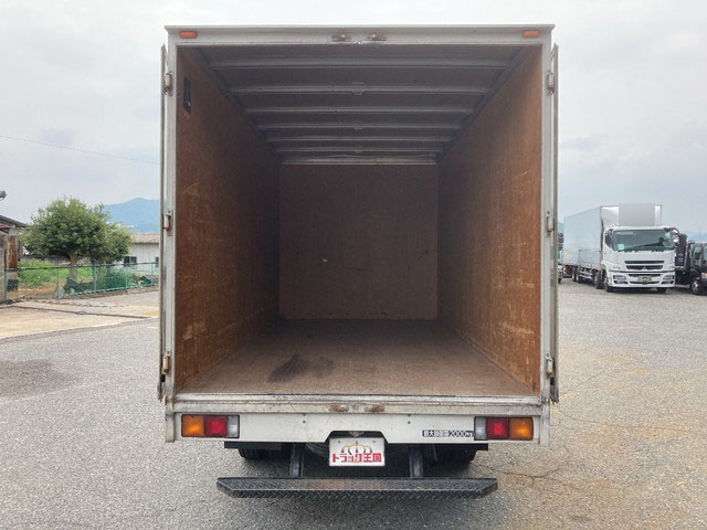 三菱ふそうキャンターアルミバン小型（2t・3t）[写真10]