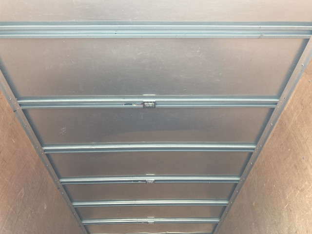 三菱ふそうキャンターアルミバン小型（2t・3t）[写真12]