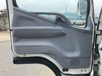 三菱ふそうキャンターアルミバン小型（2t・3t）[写真24]