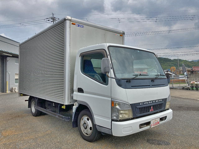 三菱ふそうキャンターアルミバン小型（2t・3t）[写真03]