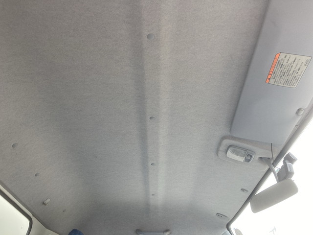 三菱ふそうキャンターアルミバン小型（2t・3t）[写真30]