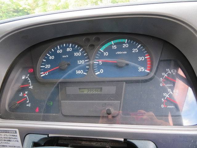 UDトラックスコンドルセルフローダー増トン（6t・8t）[写真11]