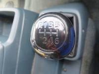 UDトラックスコンドルセルフローダー増トン（6t・8t）[写真15]