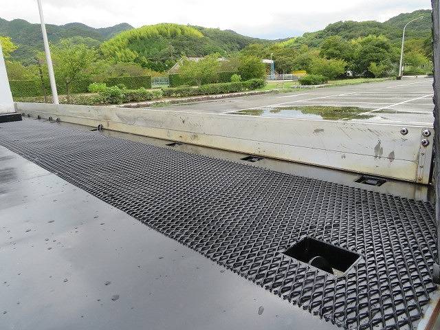 UDトラックスコンドルセルフローダー増トン（6t・8t）[写真23]