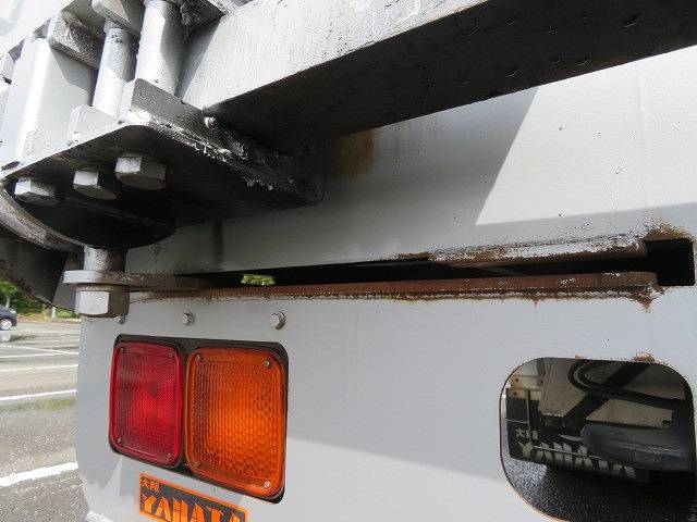 UDトラックスコンドルセルフローダー増トン（6t・8t）[写真28]