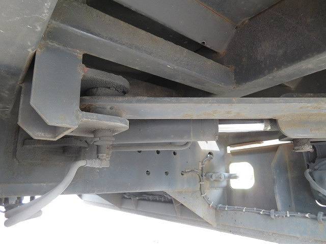 UDトラックスコンドルセルフローダー増トン（6t・8t）[写真40]