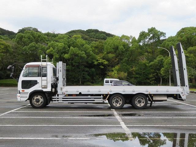 UDトラックスコンドルセルフローダー増トン（6t・8t）[写真05]