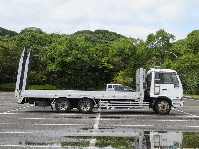 UDトラックスコンドルセルフローダー増トン（6t・8t）[写真06]