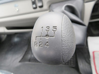 三菱ふそうキャンタークレーン6段小型（2t・3t）[写真14]