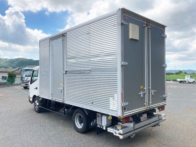 日野デュトロアルミバン小型（2t・3t）[写真04]
