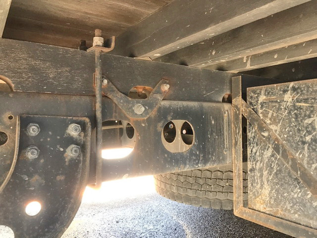 三菱ふそうファイター平ボディ増トン（6t・8t）[写真12]