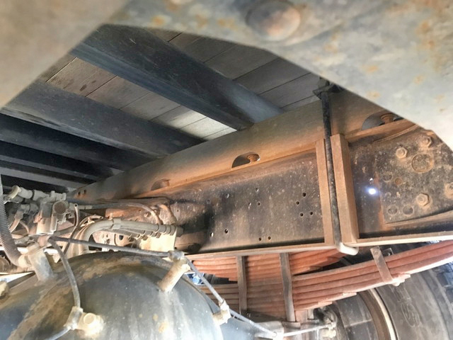 三菱ふそうファイター平ボディ増トン（6t・8t）[写真15]