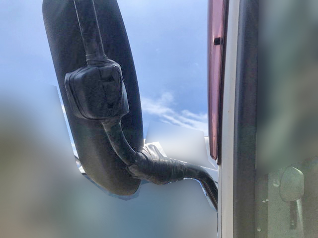 三菱ふそうファイター平ボディ増トン（6t・8t）[写真35]