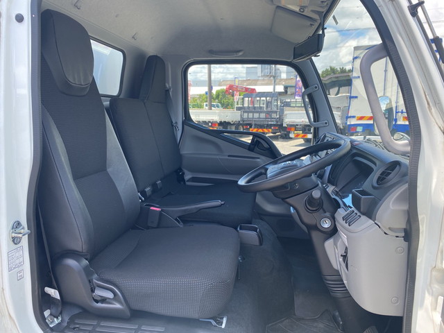 日産アトラスパネルバン小型（2t・3t）[写真26]