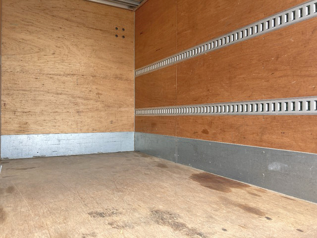 日野デュトロアルミバン小型（2t・3t）[写真13]