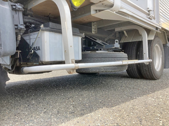 日野デュトロアルミバン小型（2t・3t）[写真19]