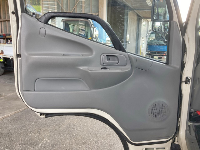 日野デュトロアルミバン小型（2t・3t）[写真29]