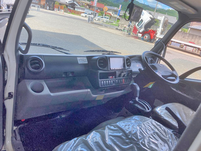 日野デュトロアルミバン小型（2t・3t）[写真30]