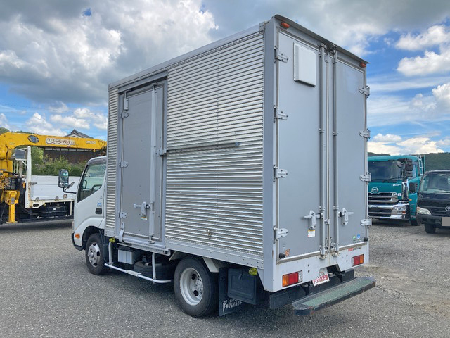 日野デュトロアルミバン小型（2t・3t）[写真04]