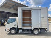 日野デュトロアルミバン小型（2t・3t）[写真05]