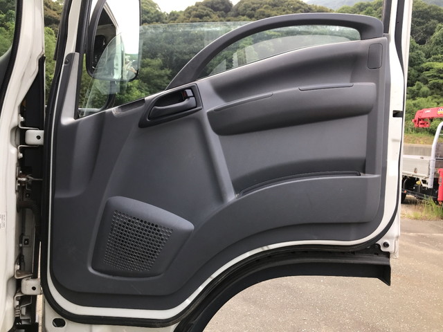 いすゞエルフ平ボディ小型（2t・3t）[写真20]