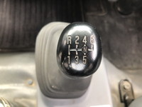 いすゞエルフ平ボディ小型（2t・3t）[写真26]