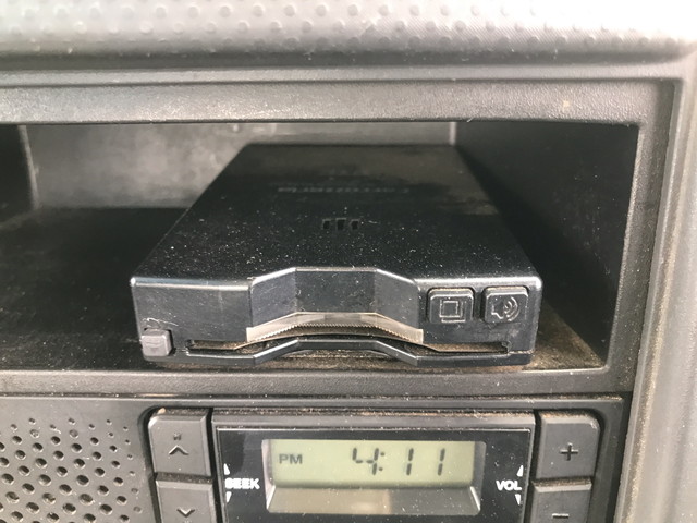 いすゞエルフ平ボディ小型（2t・3t）[写真29]