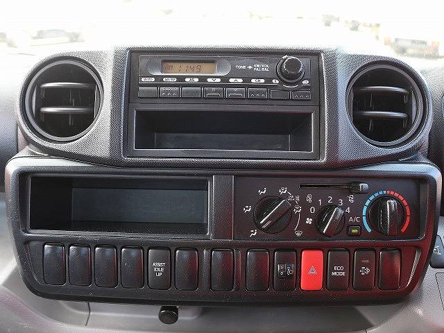 日野デュトロ平ボディ小型（2t・3t）[写真10]