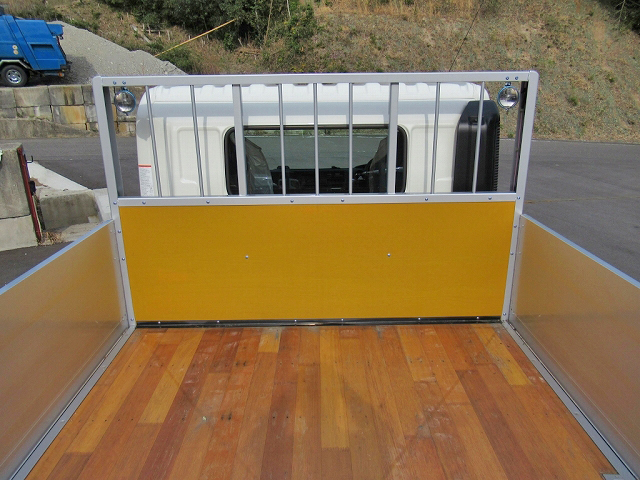 日野レンジャーアルミブロック中型（4t）[写真10]