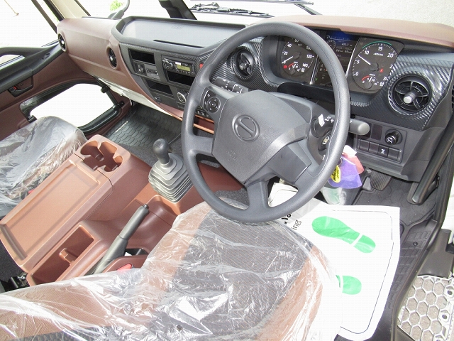 日野レンジャーアルミブロック中型（4t）[写真11]