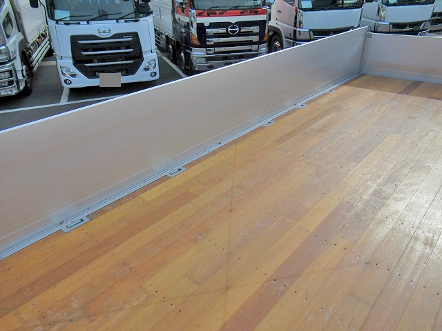 日野レンジャーアルミブロック中型（4t）[写真08]