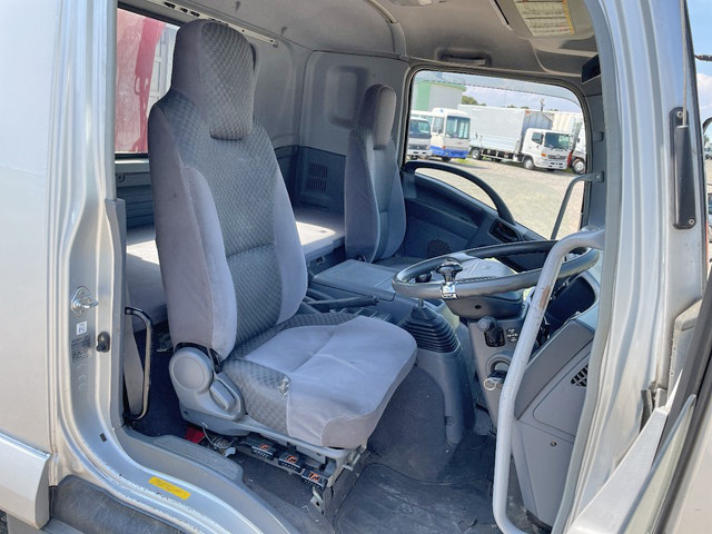 いすゞフォワードセルフクレーン5段増トン（6t・8t）[写真34]