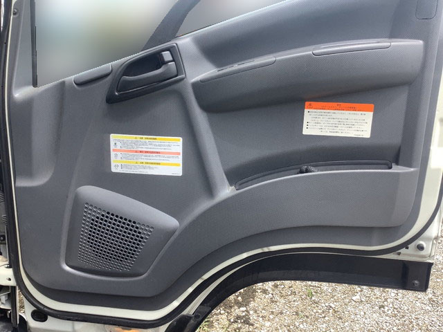 いすゞフォワードアルミウイング中型（4t）[写真19]