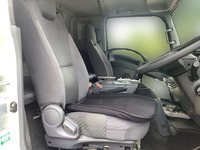 いすゞフォワードアルミウイング中型（4t）[写真21]