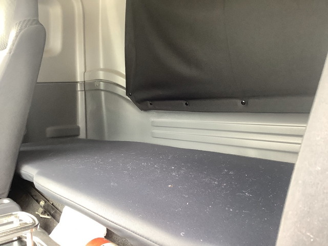 いすゞフォワードアルミウイング中型（4t）[写真24]