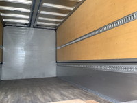 いすゞフォワードアルミウイング中型（4t）[写真05]