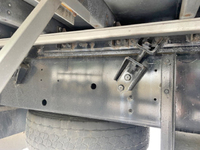 いすゞギガアルミウイング大型（10t）[写真16]