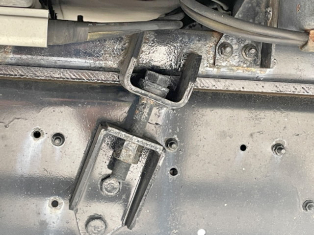 いすゞギガアルミウイング大型（10t）[写真18]