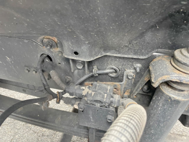 いすゞギガアルミウイング大型（10t）[写真19]