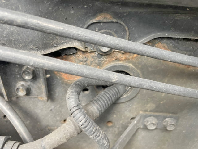 いすゞギガアルミウイング大型（10t）[写真21]