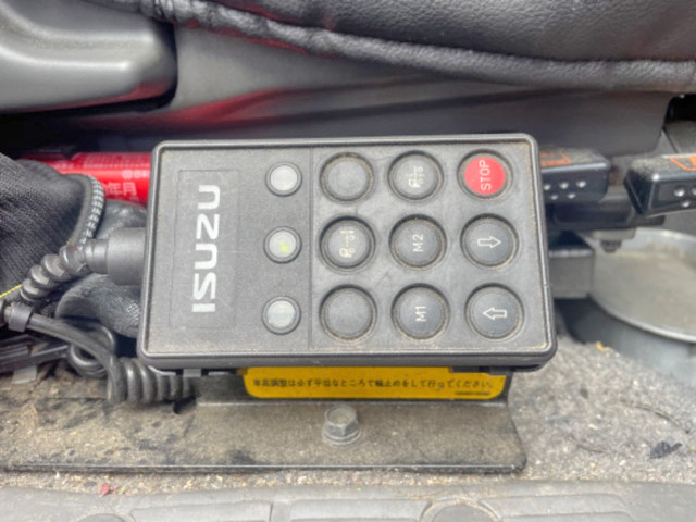 いすゞギガアルミウイング大型（10t）[写真33]