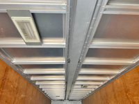 いすゞギガアルミウイング大型（10t）[写真09]