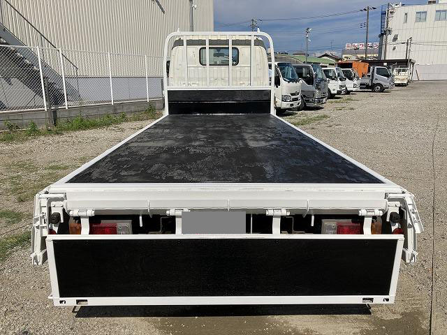 トヨタトヨエース平ボディ小型（2t・3t）[写真10]