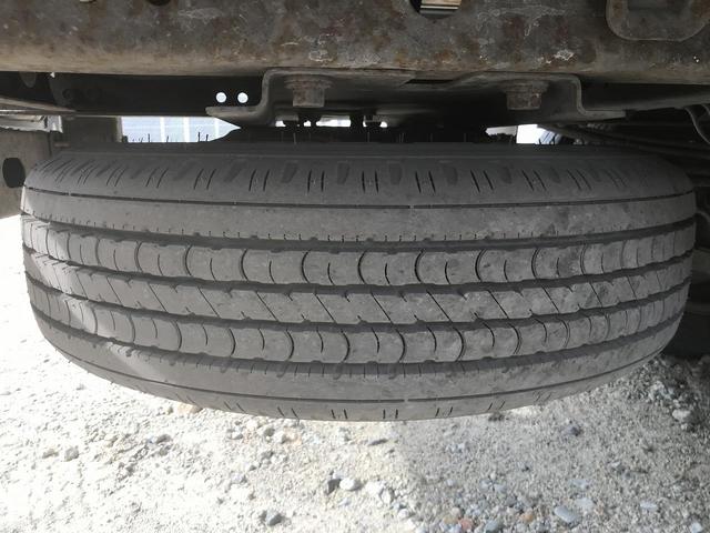 トヨタトヨエース平ボディ小型（2t・3t）[写真14]